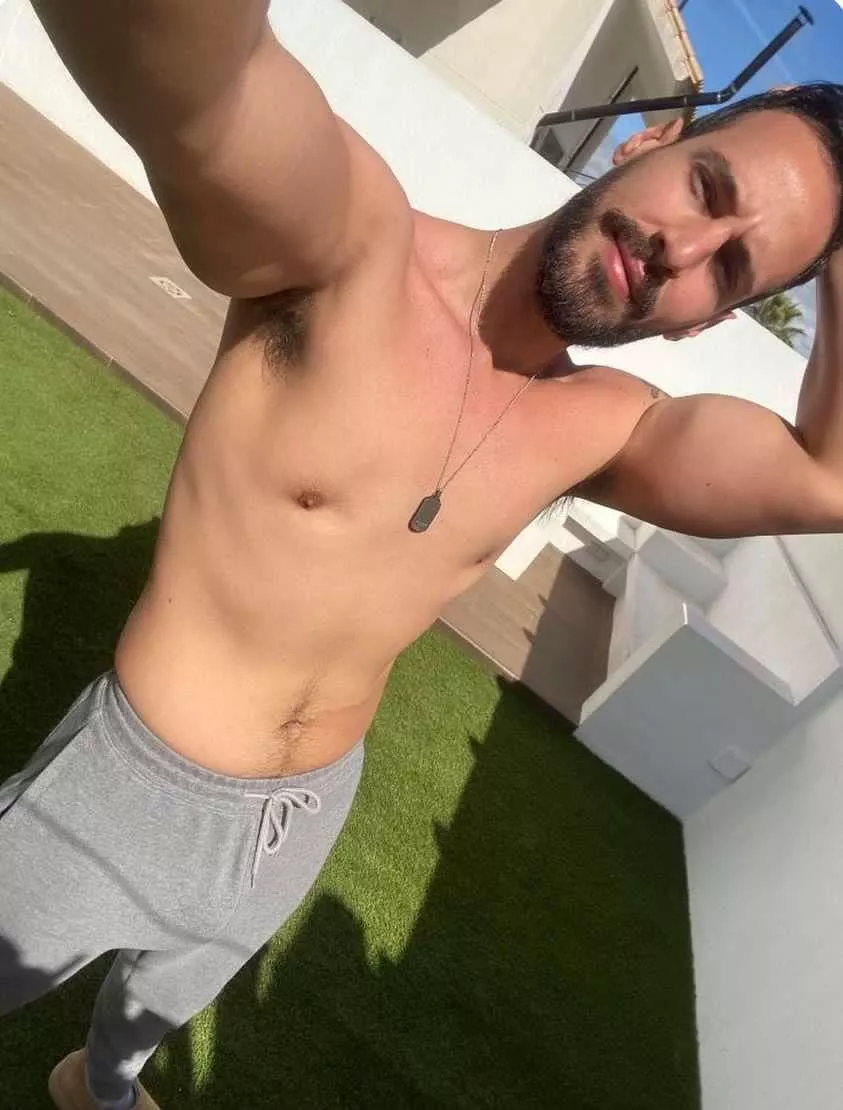 Open your dam baby posted by Plus_Ad_2597