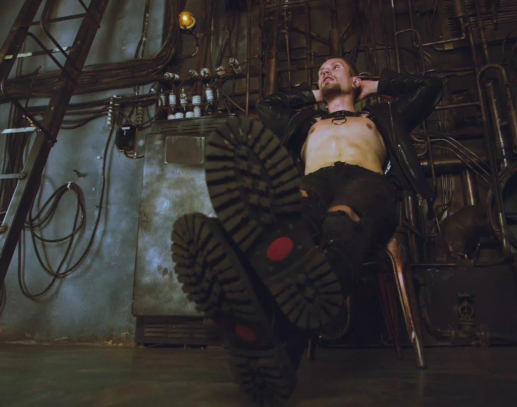 Slaves. Reception posted by uuu44