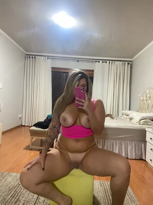 Taking a selfie to show off my tan by Spicyninah