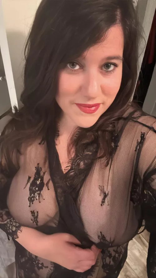 This hotwife has some fun ! by PaHotWife99