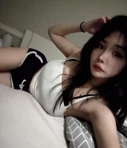 tight waist by Used-Possession-626