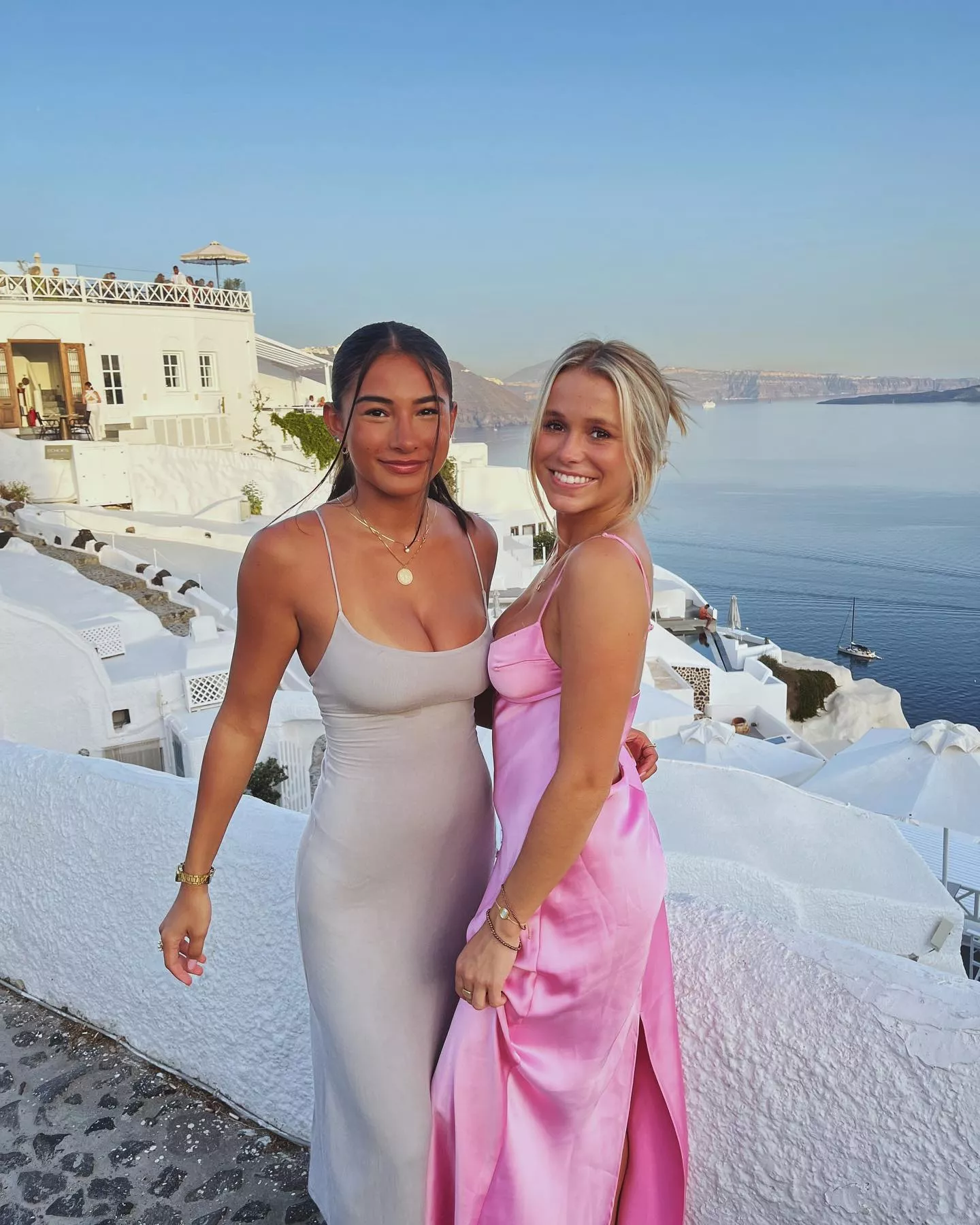 Views... IUTR (high res image) posted by harpben