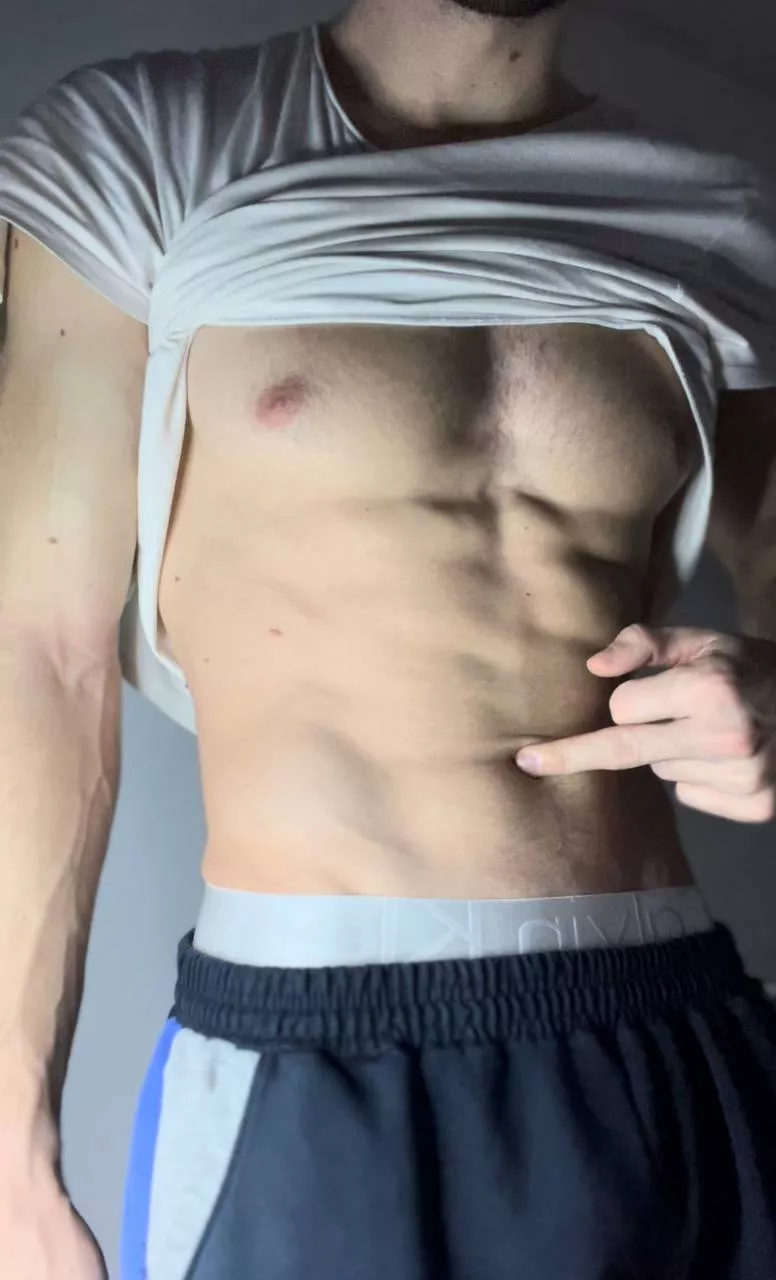 Who likes a belly button play? DM me 😜 posted by vitalysportguy