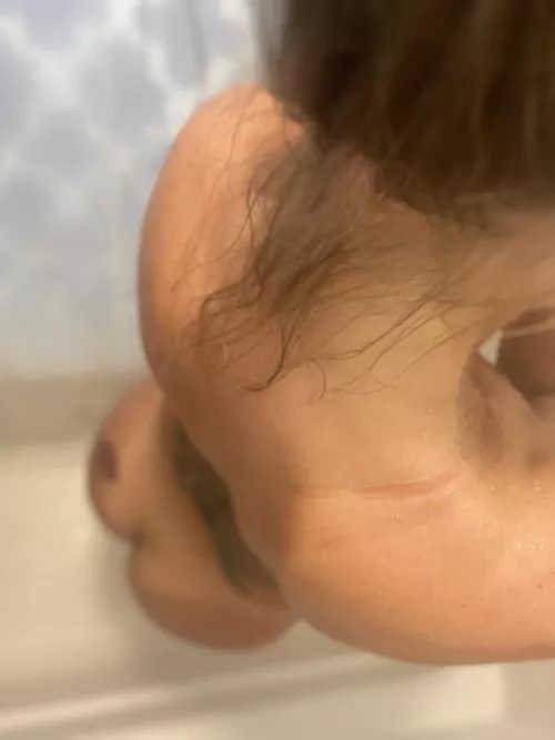 A little booty POV……..those tan lines……. by fitnesswife1983