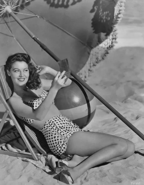 Ava Gardner (1945) by bil-sabab