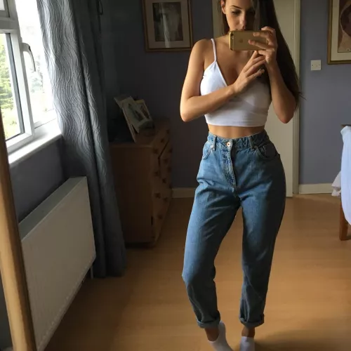 Bedroom selfie by Wallydinger123