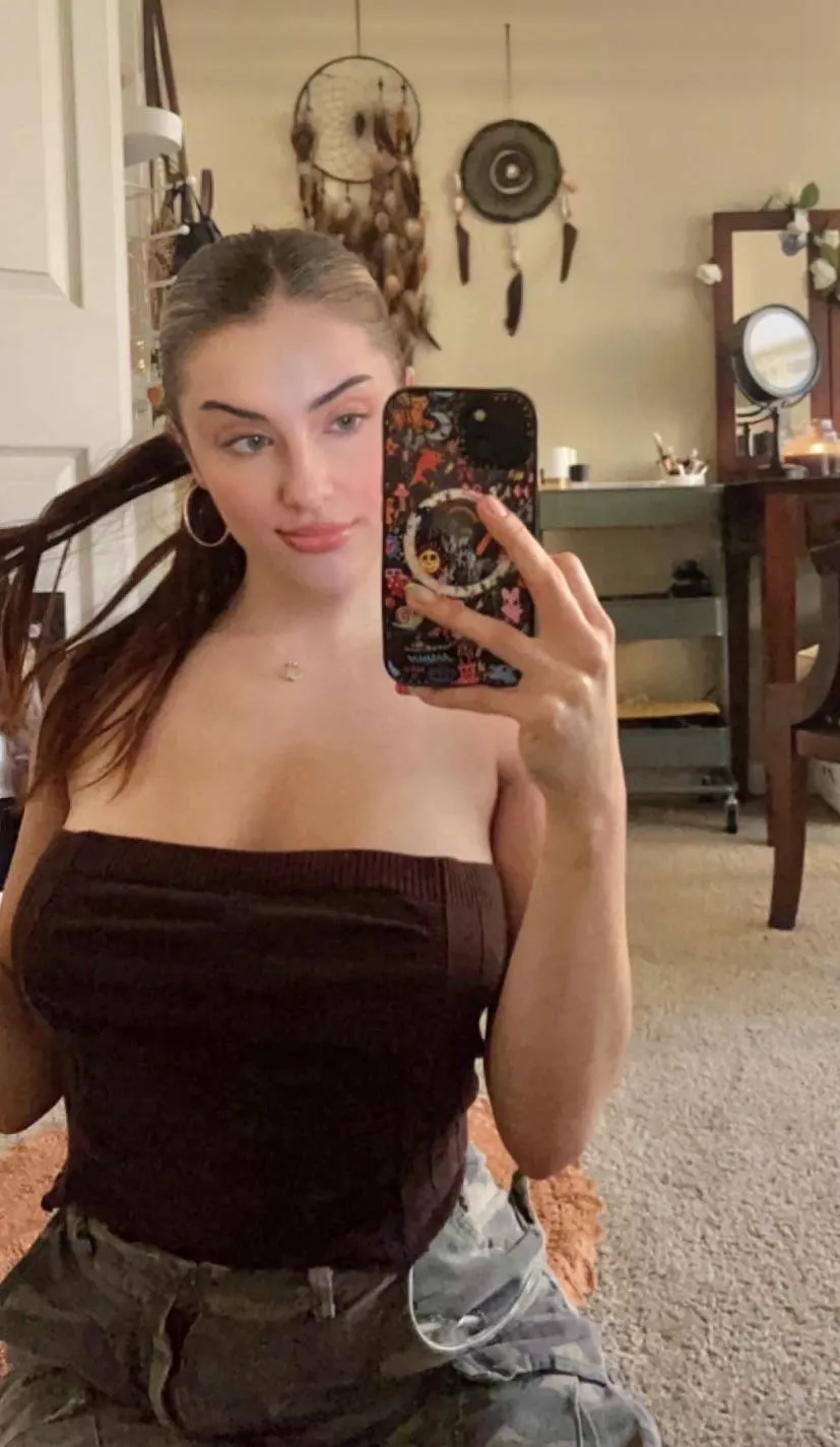 Brown top beauty posted by GoatANT1