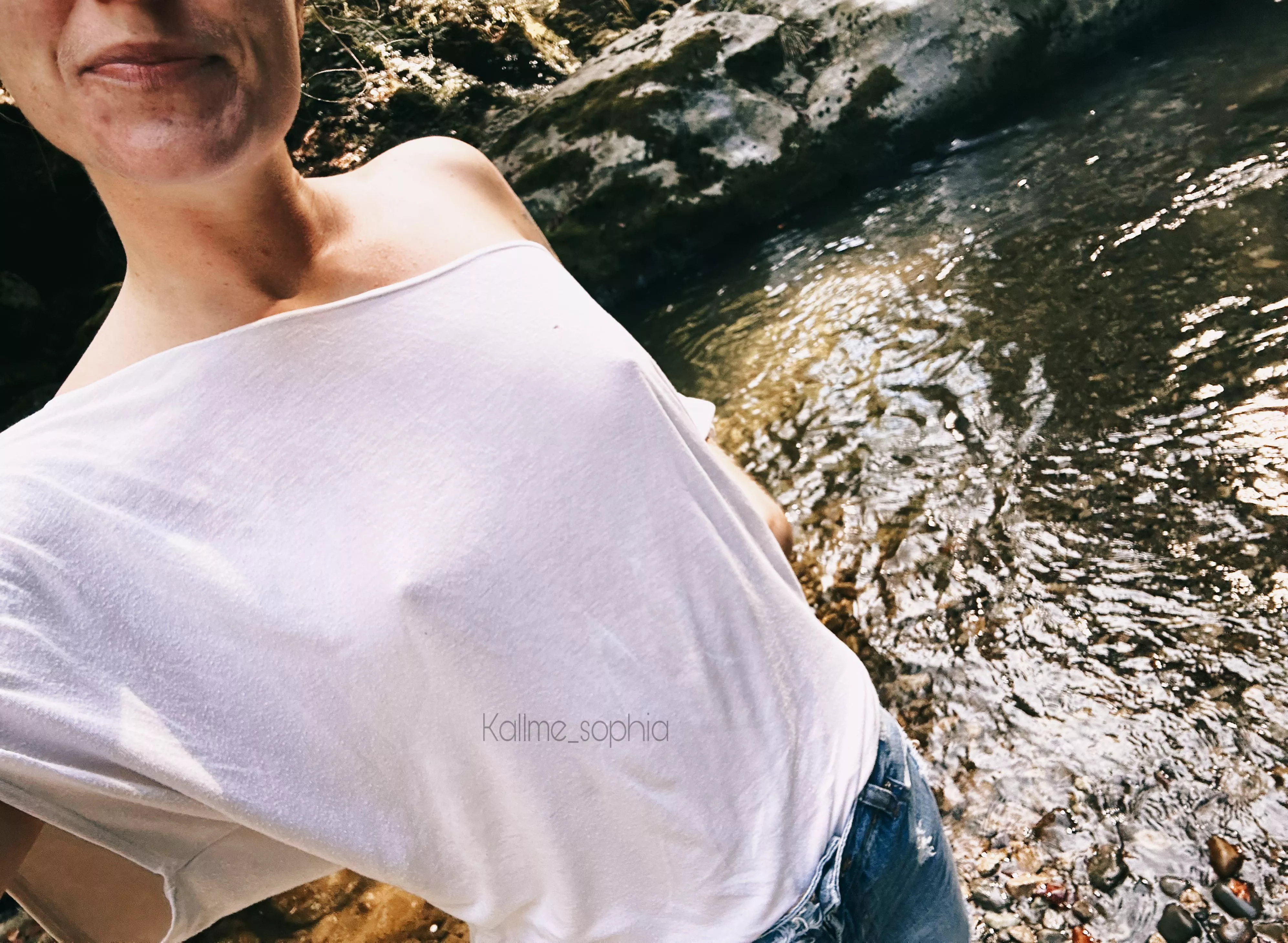 Can’t wait to go on braless hikes again posted by kallme_sophia