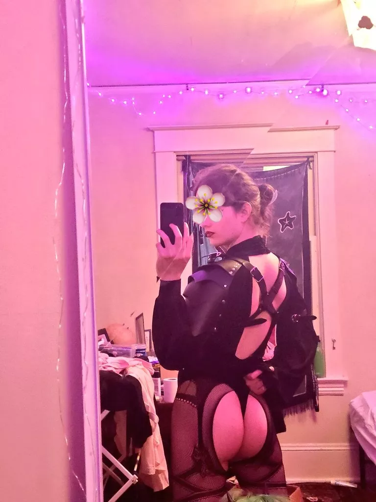 Club Boi 🥰 posted by Sidheslut