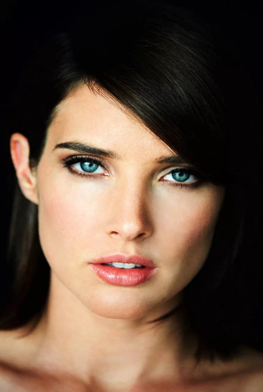 Cobie Smulders posted by shrillshrug27