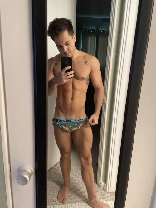 Couple arms by Roastanus