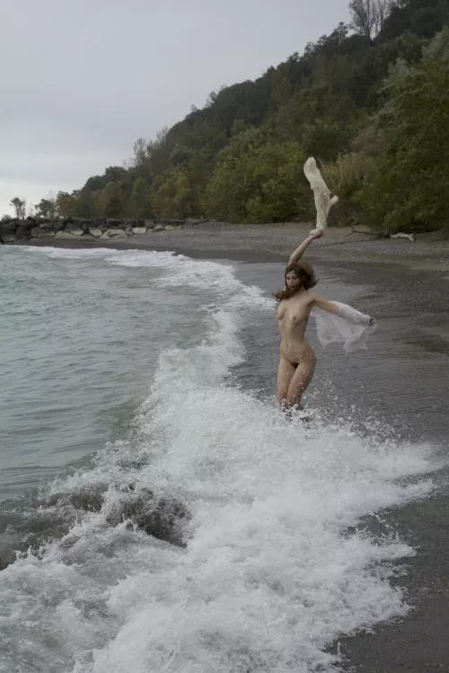 Crashing tides by ModelAdventurer by modeladventurer