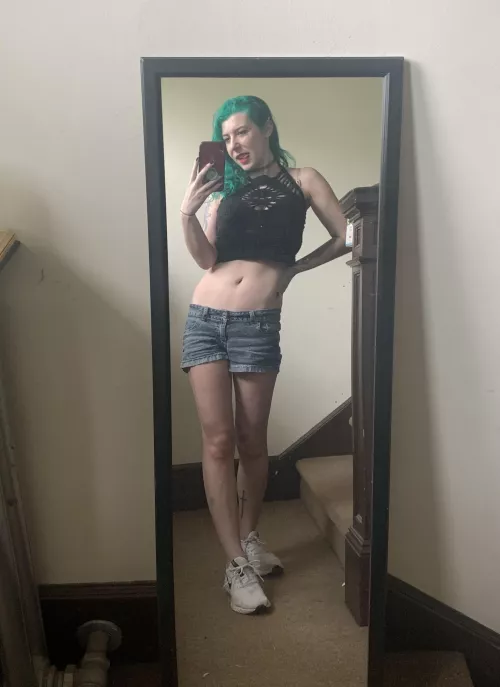 Crochet crop top by sirenskiss3