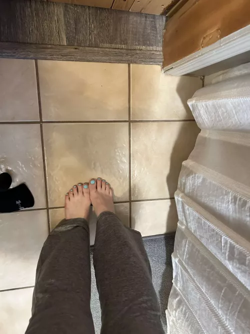 Cum suck on these hotwife milf toes by Separate_Purpose6687