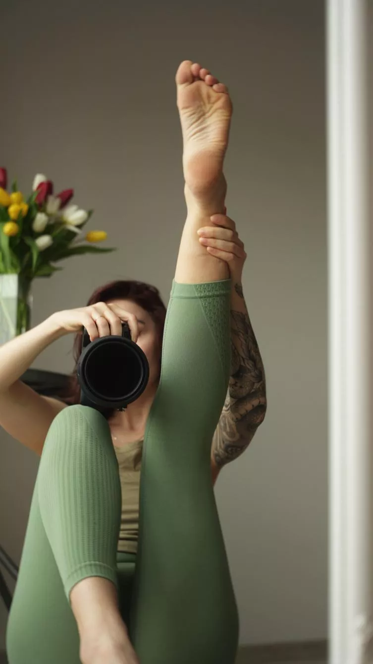 do you like flexible girls ? :) posted by dullyRaffle295