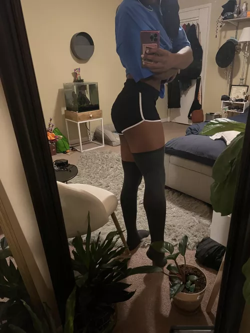 Feelin my new shorts! 🤣 by kurocane