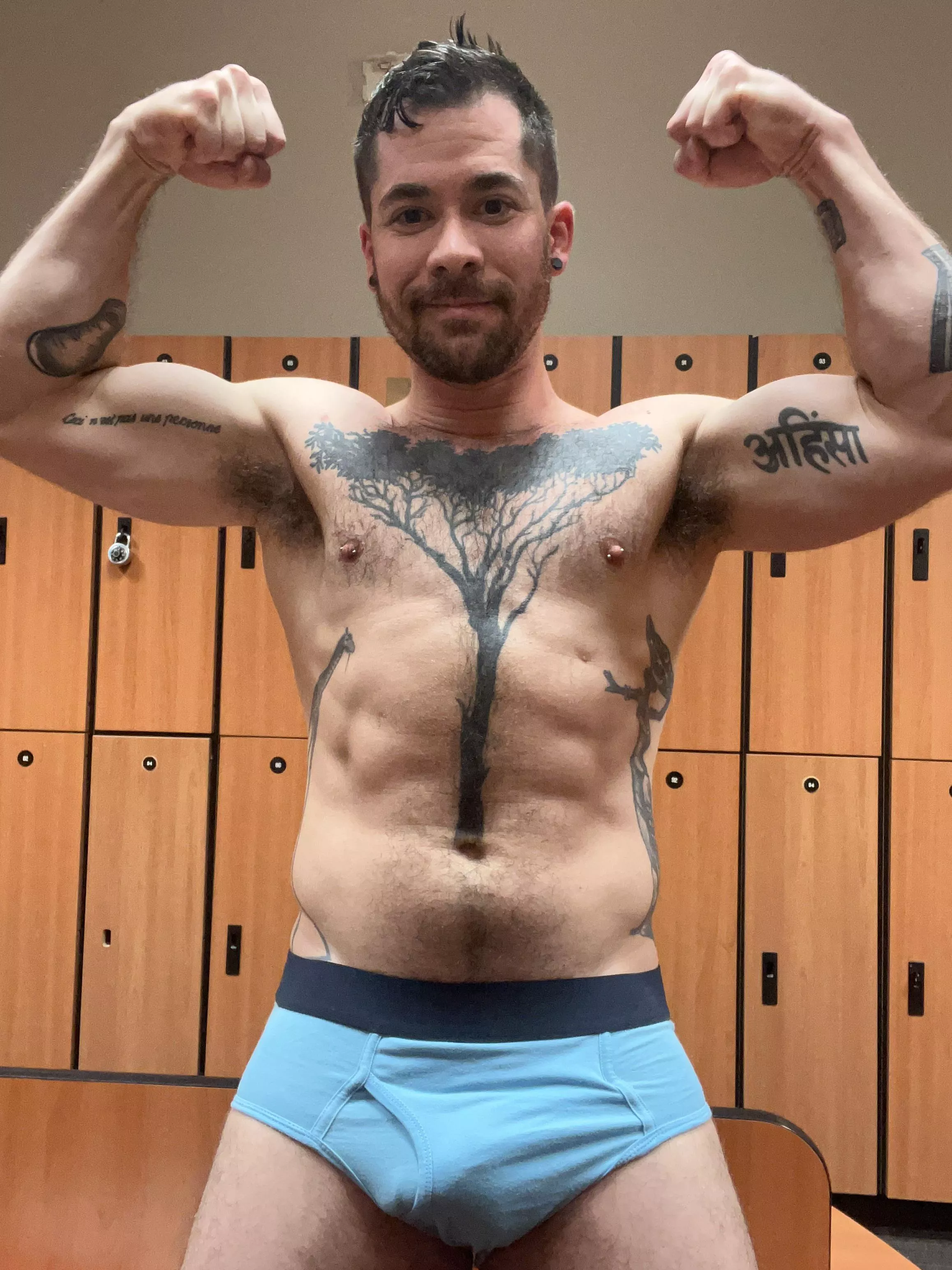 Flexxxx posted by thatyogafvcker