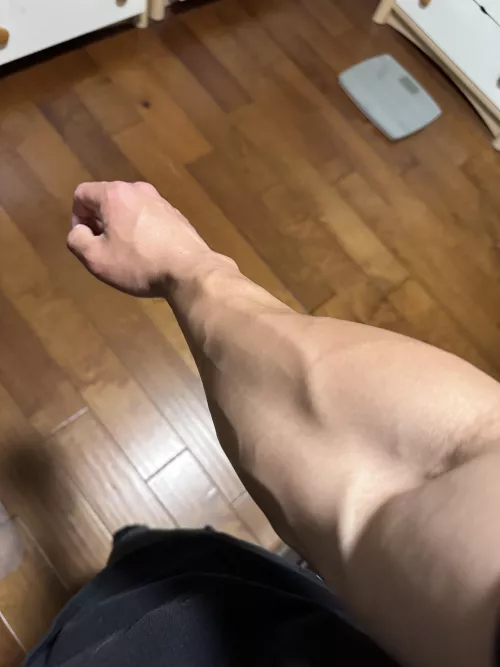 For those who like mass by Tree_forearms