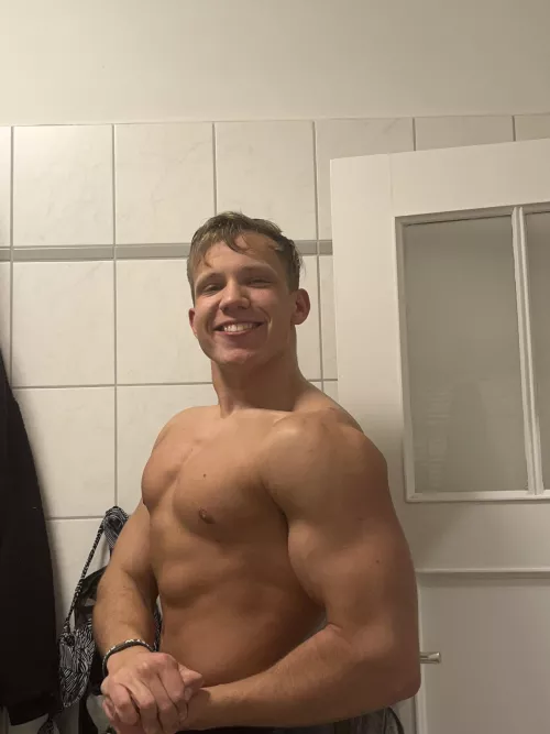 Fresh showered for you 😈🥵 by Henry3182