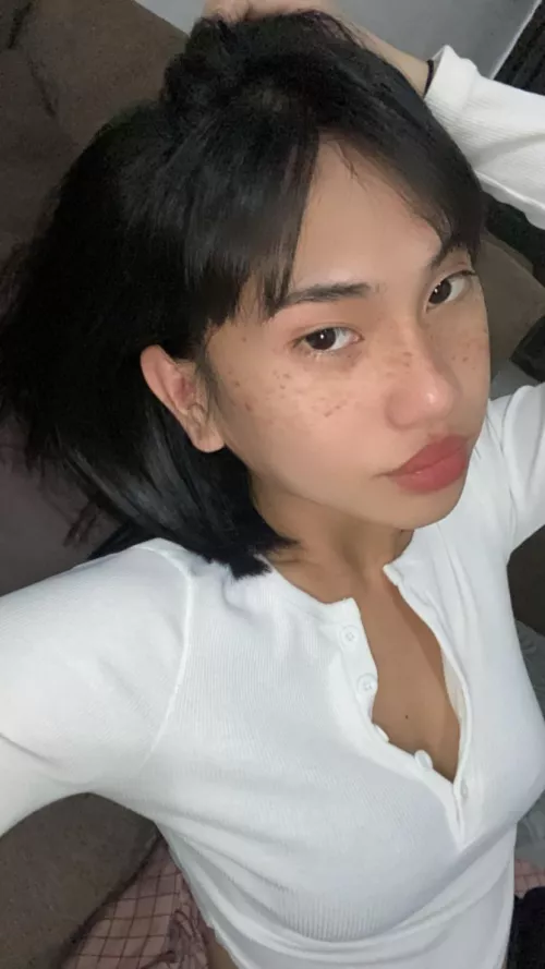 Hi i hope i can gain supporters 🐰 by Sidebaemwa