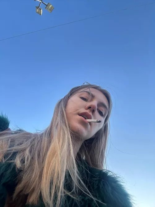 I am the sexiest smoker by strungdelorme