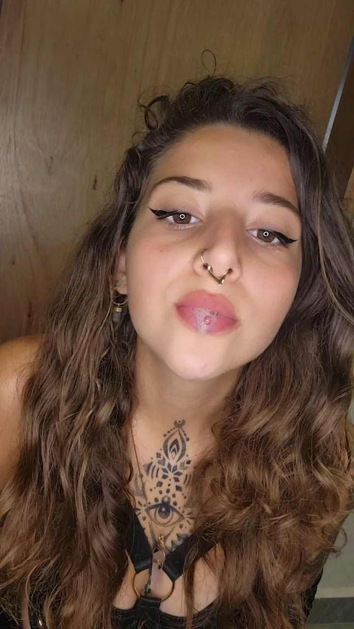 I know u wanna eat it so bad, u are waiting with your mouth open to receive this sacred liquid 😏😈 [oc] posted by dirtyeva233