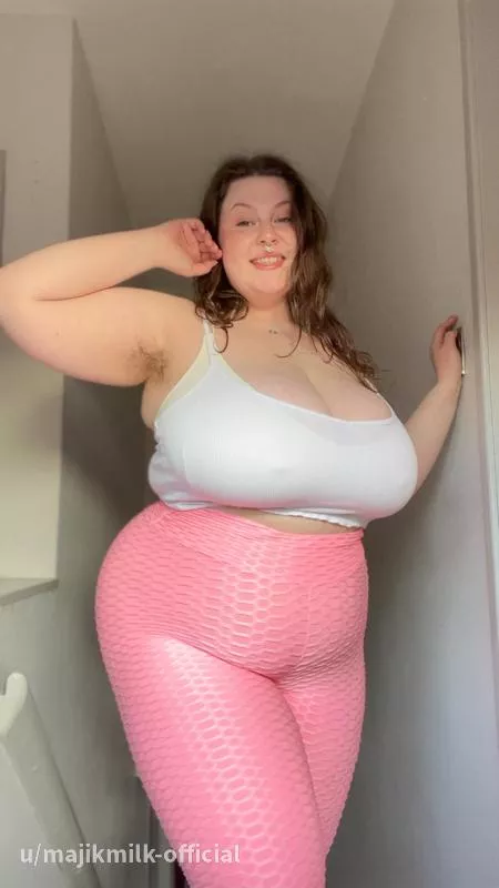 I would like you to help me with my stretches posted by majikmilk-official