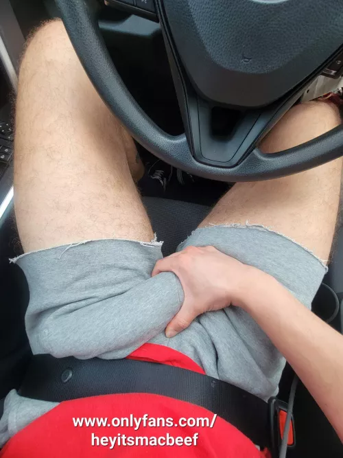 I'm a pretty distracting uber driver by heyyyitsmacbeef