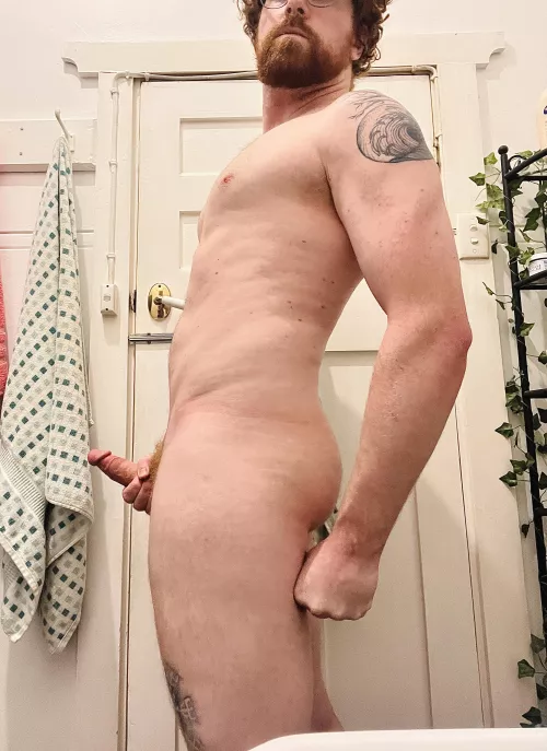 I’m hoping that two metre tall mountain men are your type! by papiginge