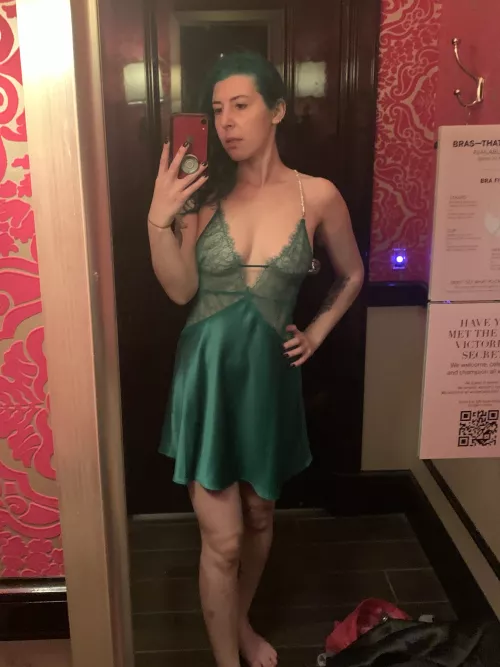 In love with this slip by sirenskiss3