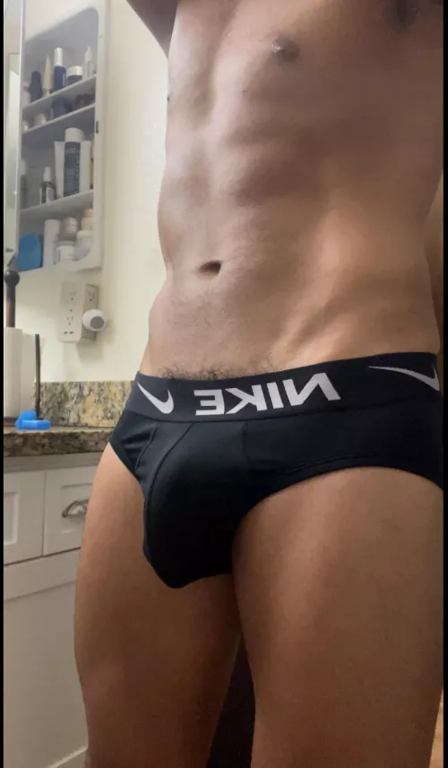 Is it that obvious? by Luicitos