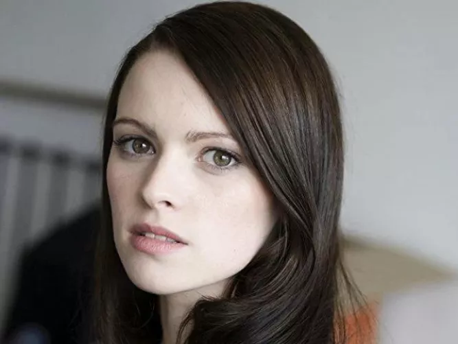 Jennifer Ulrich by rslanna