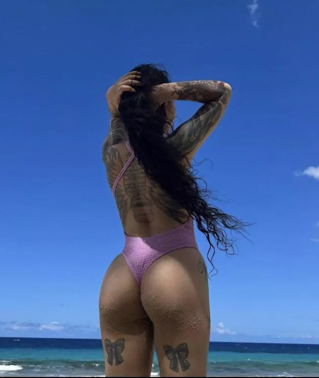 Let’s rub our dicks together and goon to Bella Poarch’s ass posted by accountnumber345