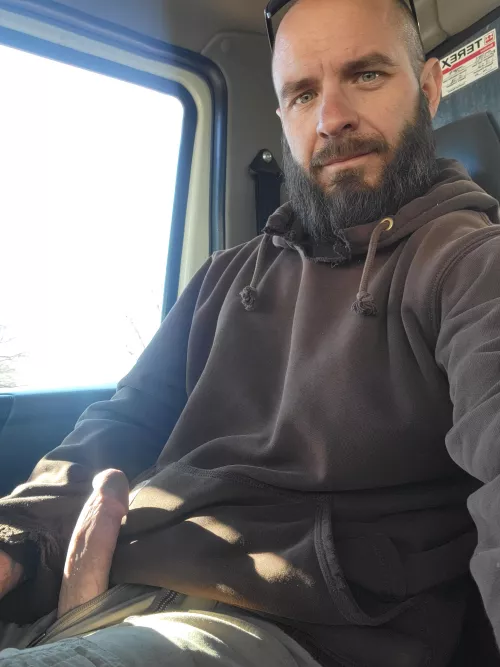 Lick me where the sunlight hits 😏 by Urnextdoorneighbors