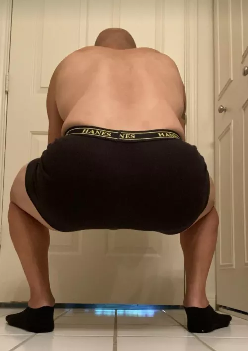 Love doing squats in just my underwear!🍑 by TrainerRay85