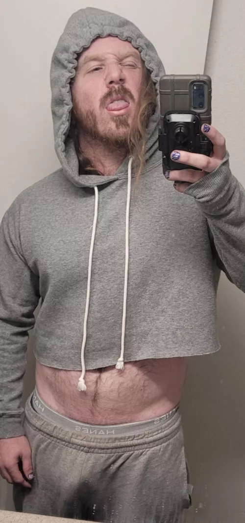 Modest groutfit bulge! by kindaalrightcoolguy