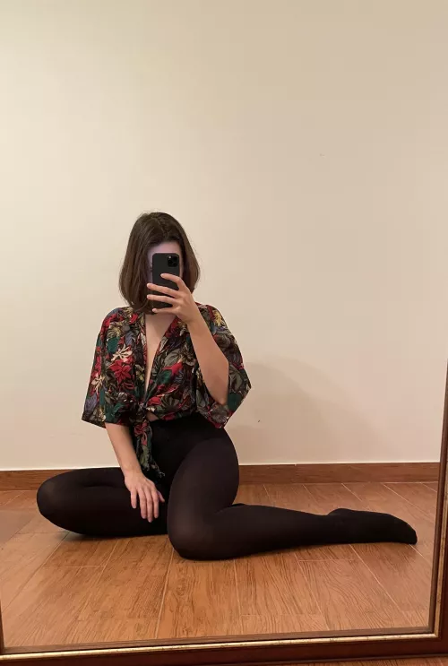 Monday made better with nylon 💥 by Rica_Costa_