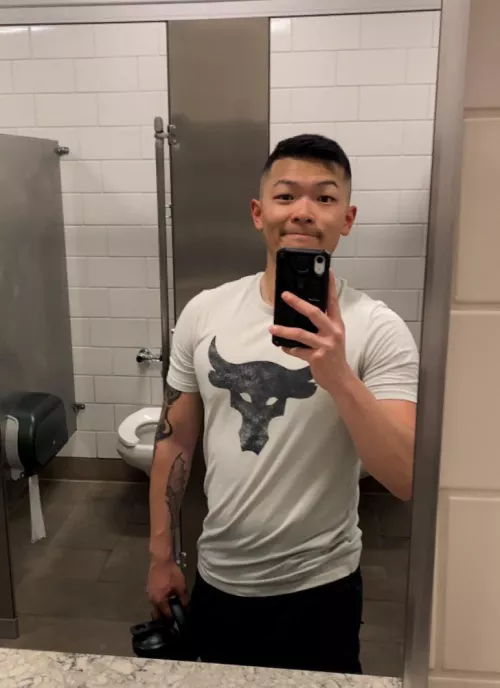 Only worked out for like 30 minutes but I’m happy I went at all today lol by MrDjhinn