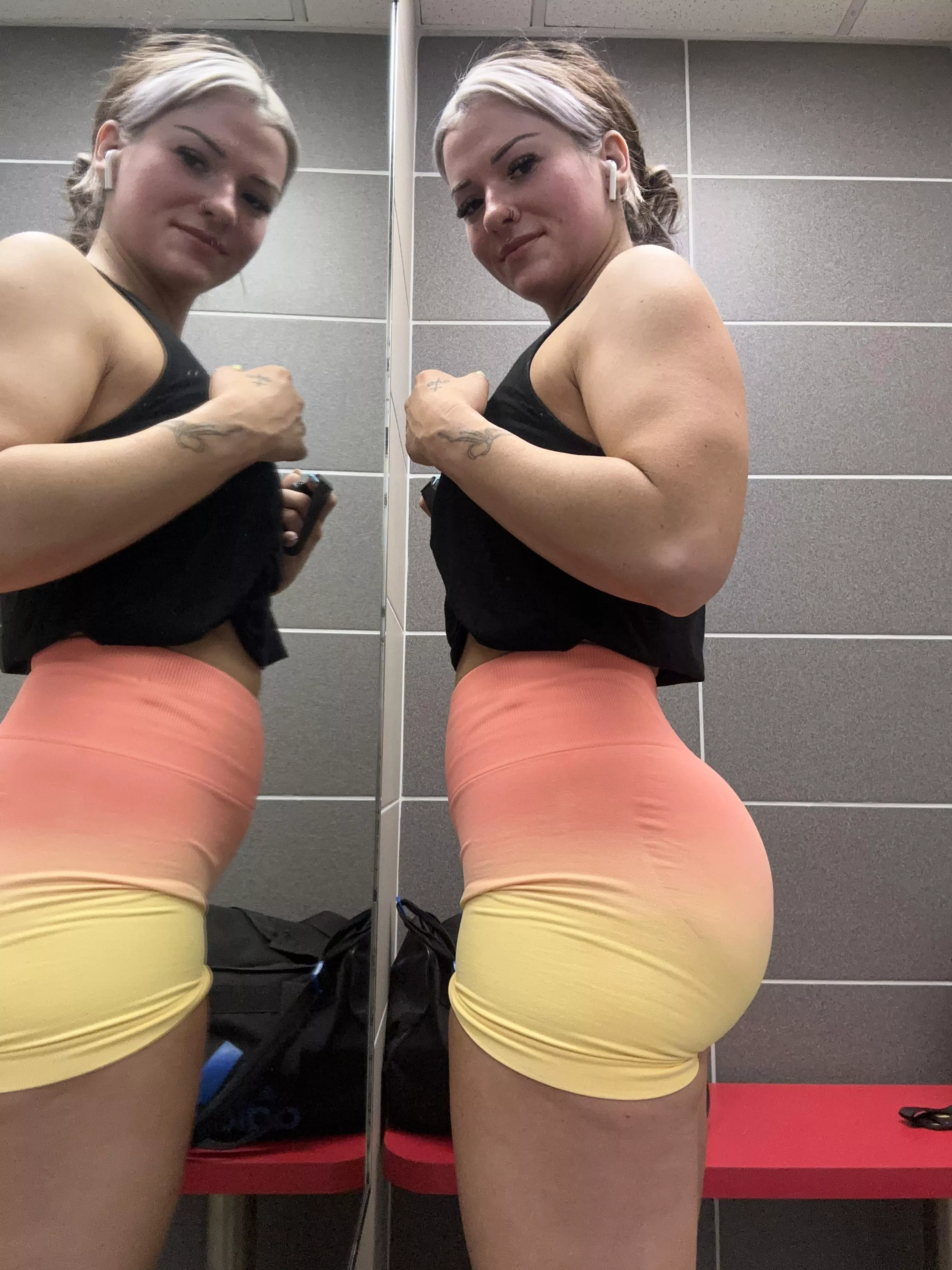 Phat sunset posted by lolotaylor