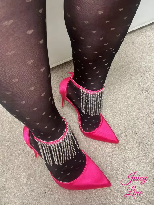 Pink besties … OC by juicyline