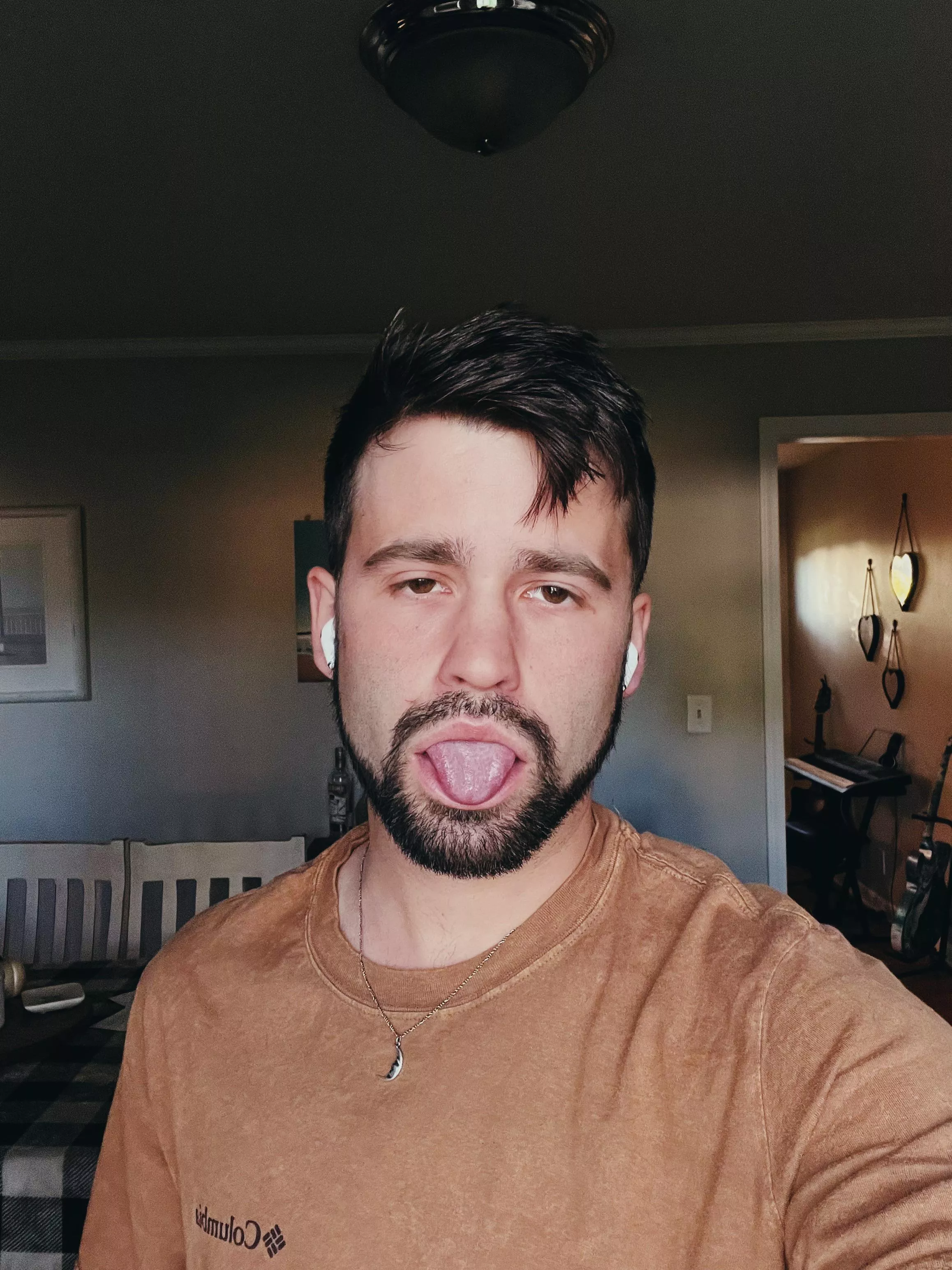 Put that thing away 🙈😛 posted by Deannicks