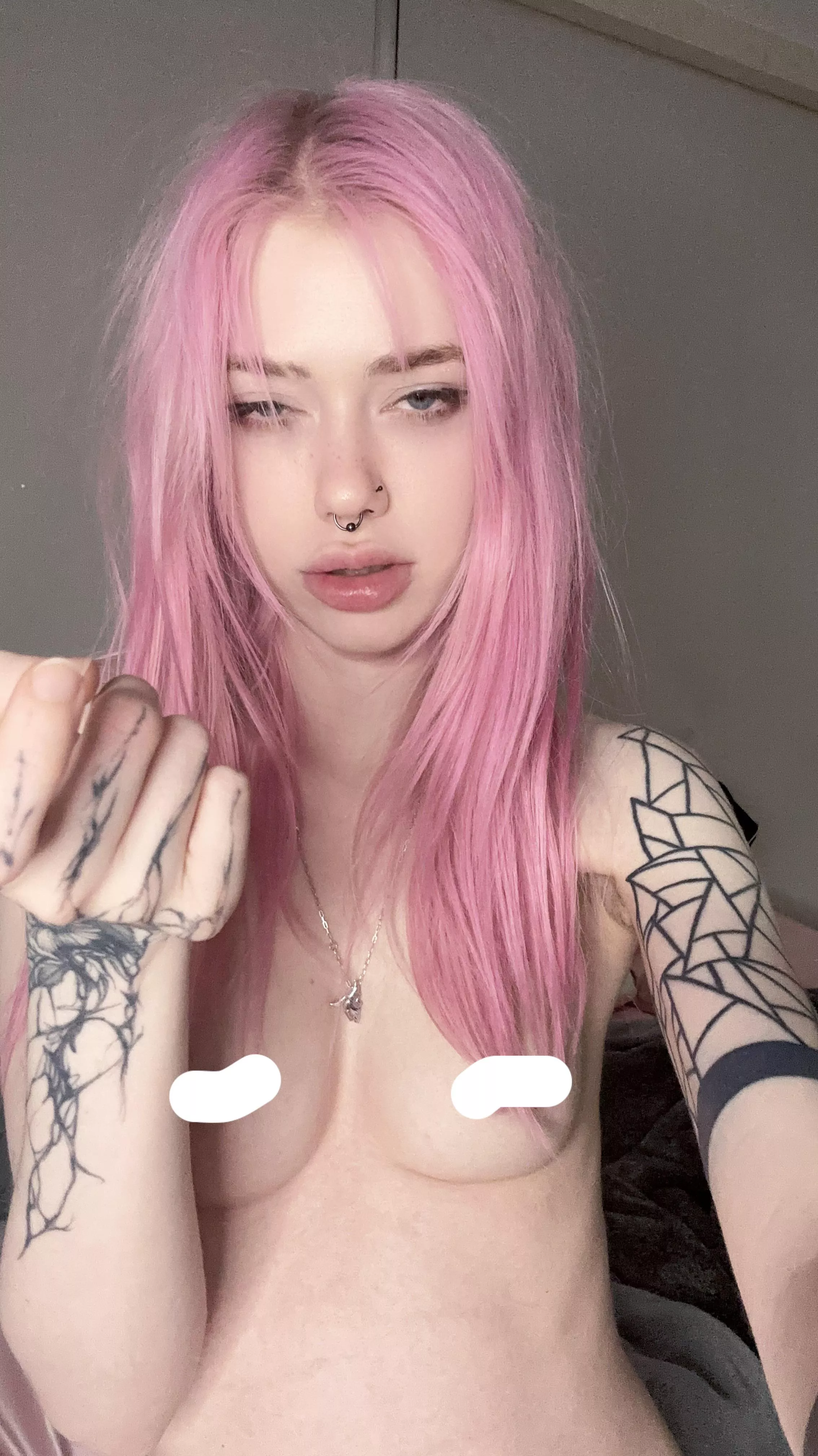 Tatted girls are more kinky posted by saekkico