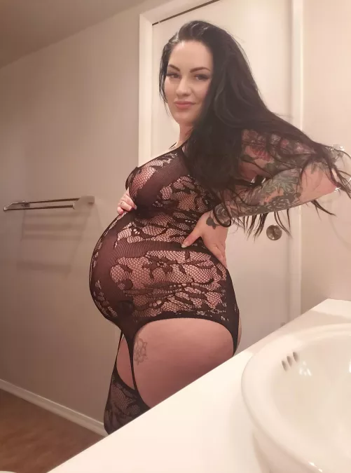 Trying to decide what my favourite pregnant outfit is... by crucifix_candy