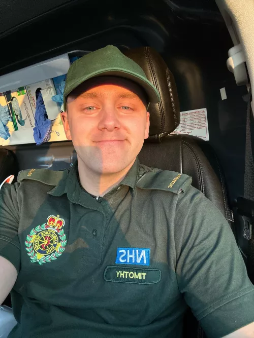 Where can I find someone to look at me like this? by Thatblokeingreen