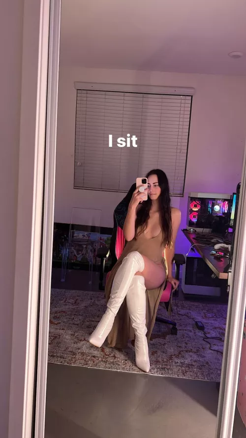 White👢 by sad_jessie