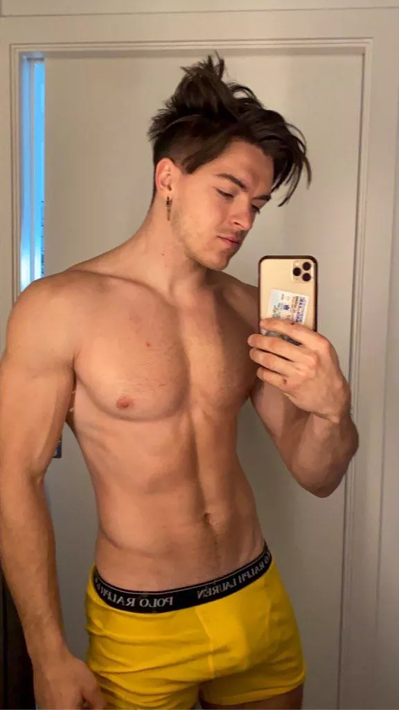 Who wants to take them off ? 25 (m) posted by Visual-Alfalfa-1808