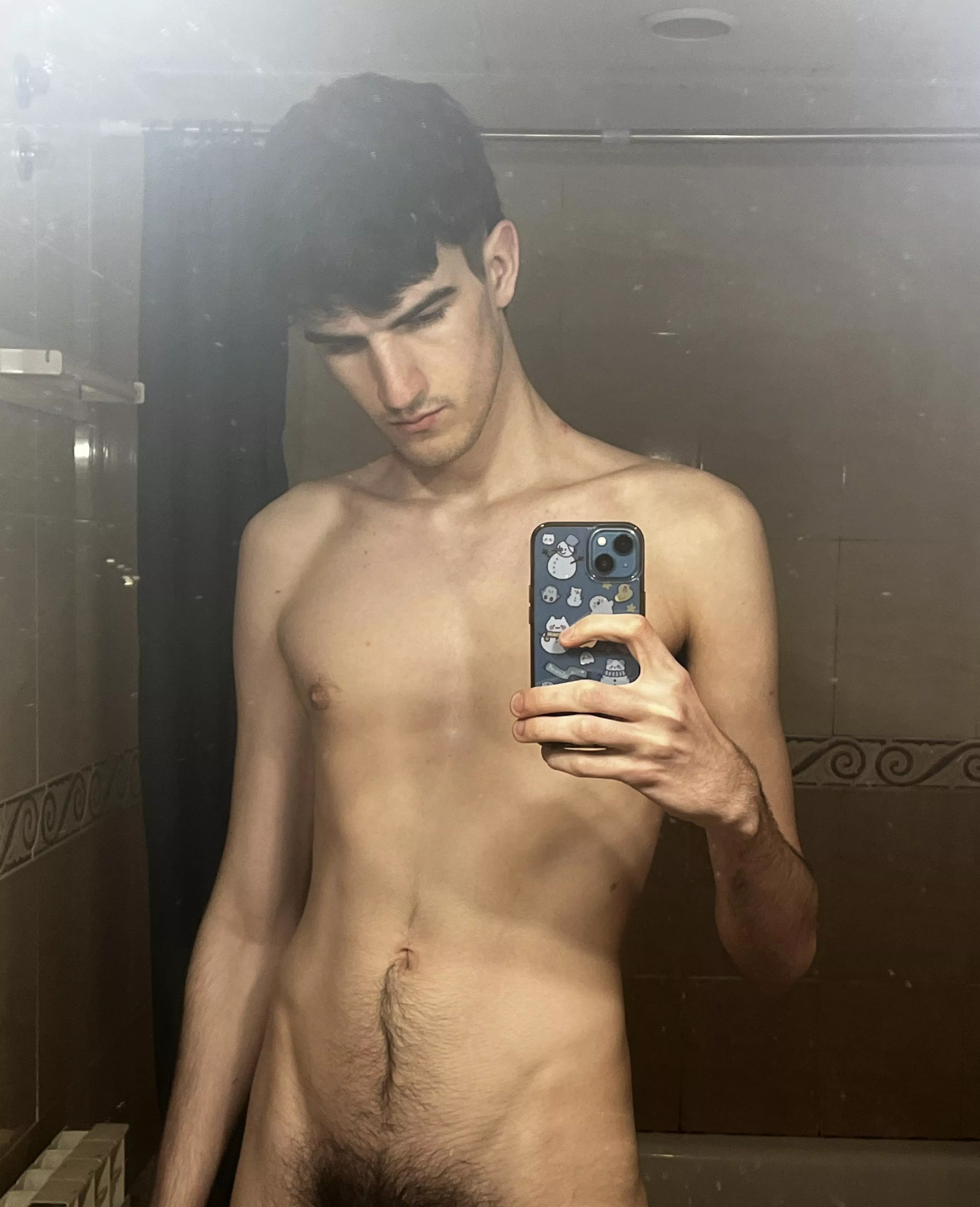 19yo boy looking for older dom posted by gayspanishboy