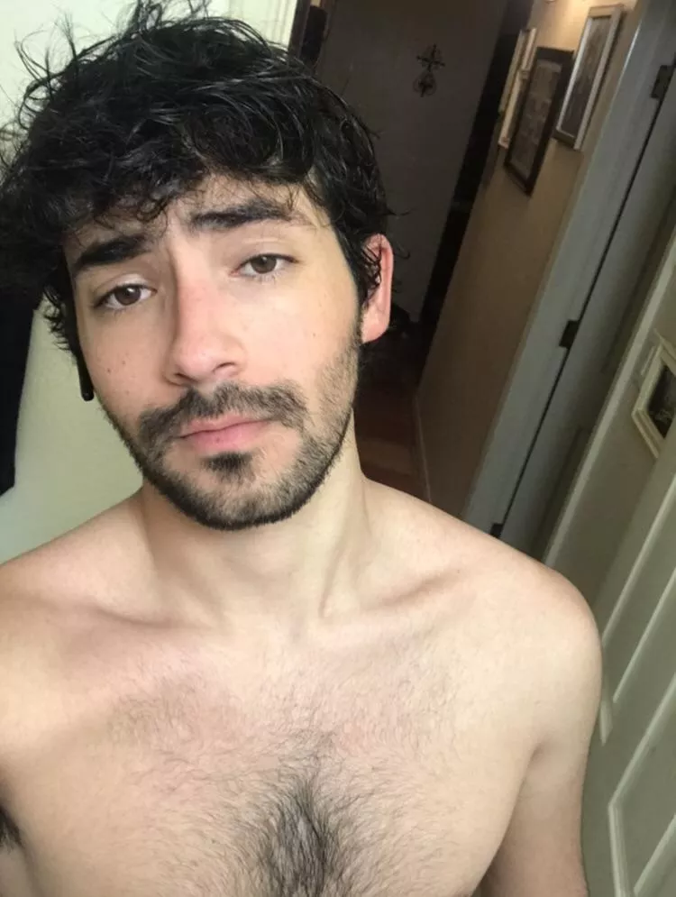23 M TX, looking for a longterm bromance with another masc guy. Around my age or older, must show face. Hmu: dramire523 posted by Ergodic22