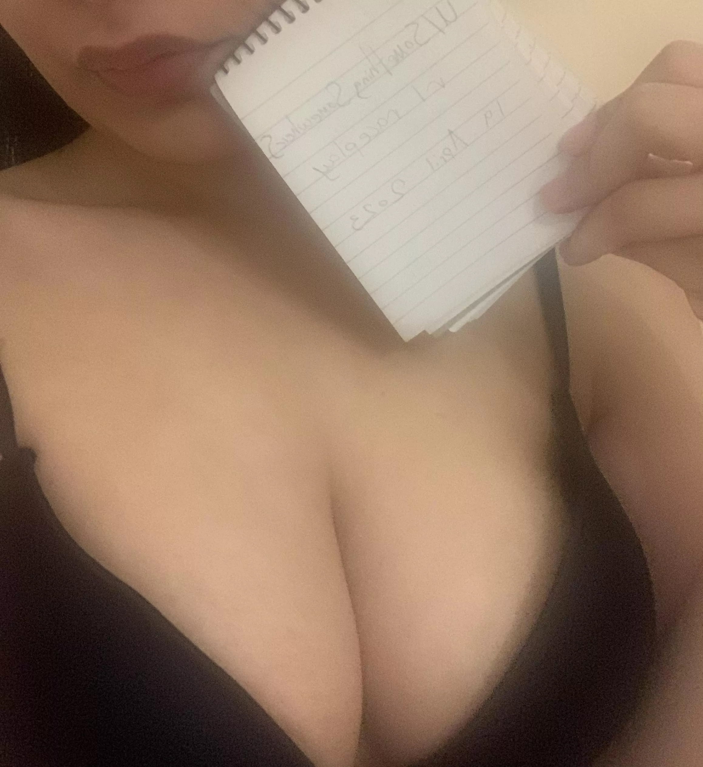 23f verify me please 🤎 posted by SomethingSomewhereS