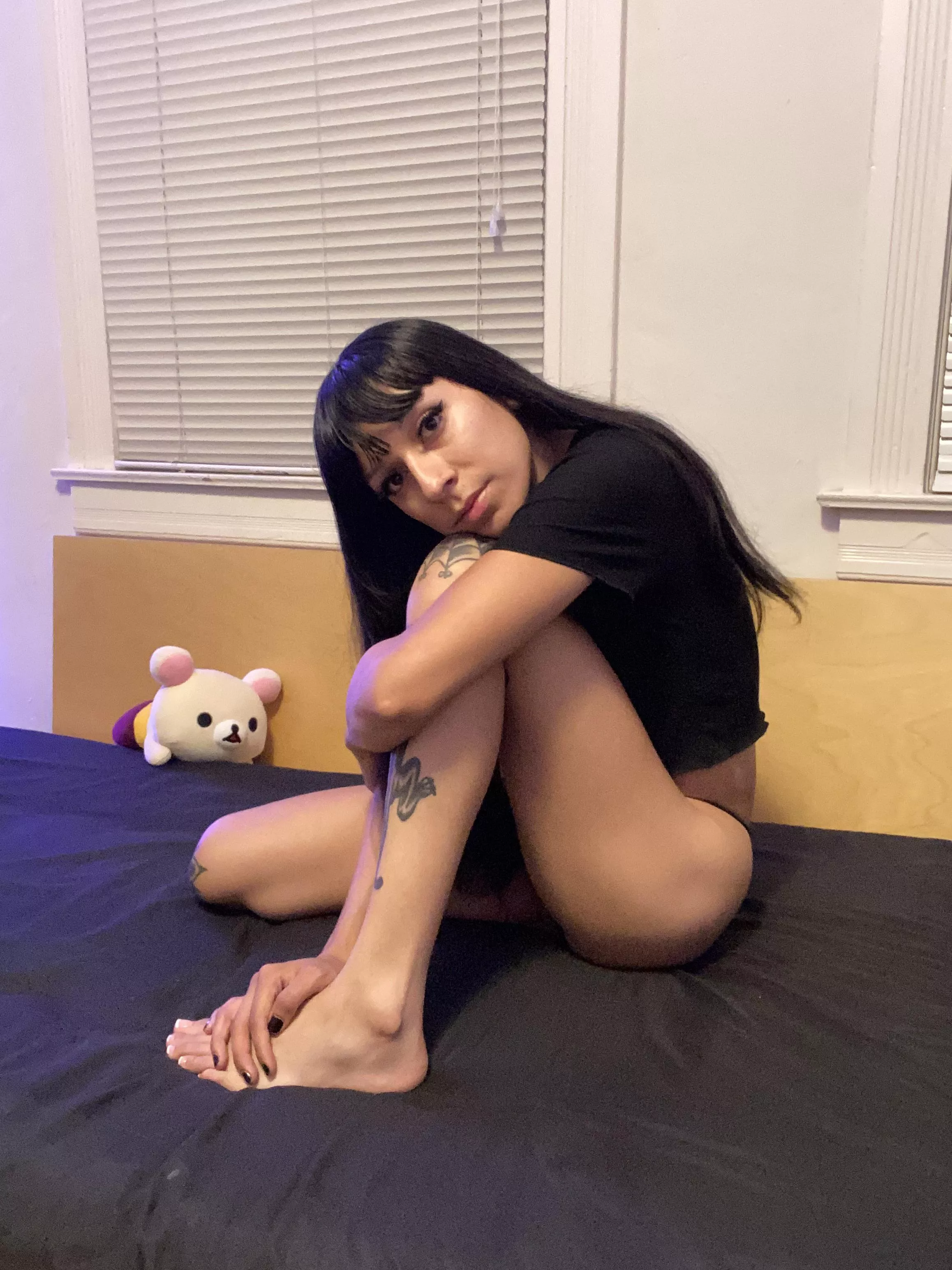 Any use for a smoll girl? posted by aria-xxx